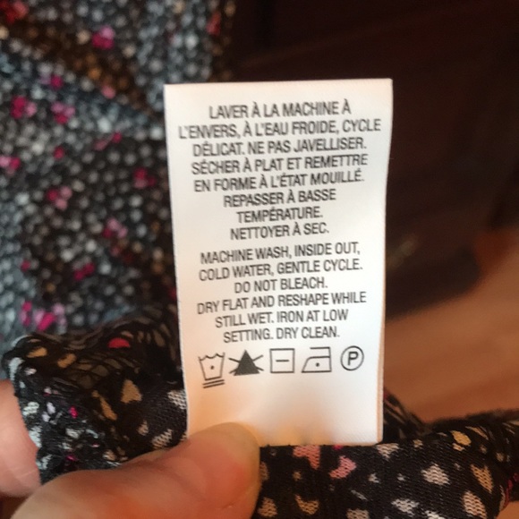 3/$25 🆕 With Tag Reitman’s sleeveless top - Picture 5 of 8